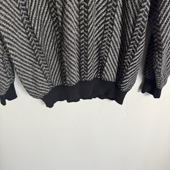 Vintage Men's Faldo by Pringle V-Neck Black and Gray Sweater Size XL - Picture 3 of 9